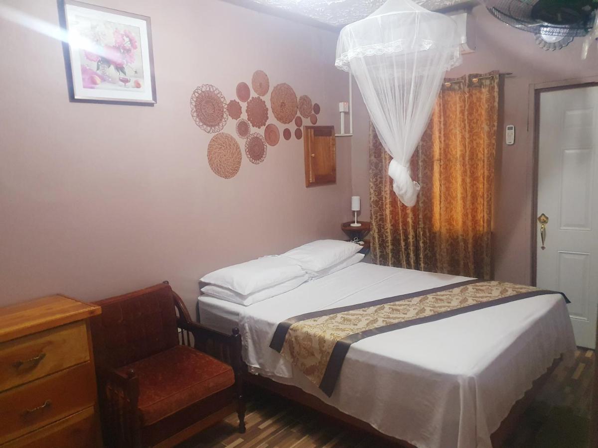 Mesmerize Guest House Port Antonio Esterno foto