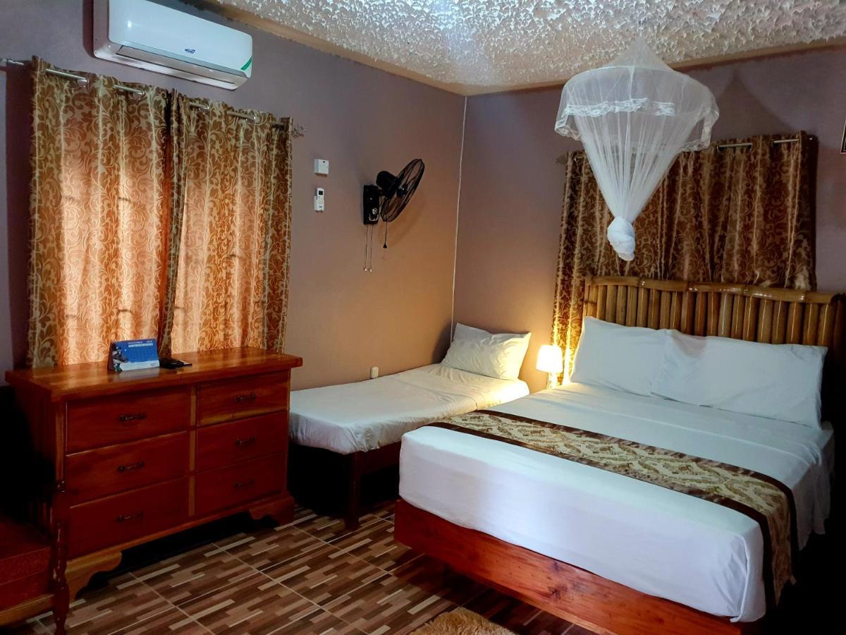 Mesmerize Guest House Port Antonio Esterno foto